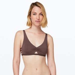 Lululemon "Simply Gathered" Bralette (NWT)